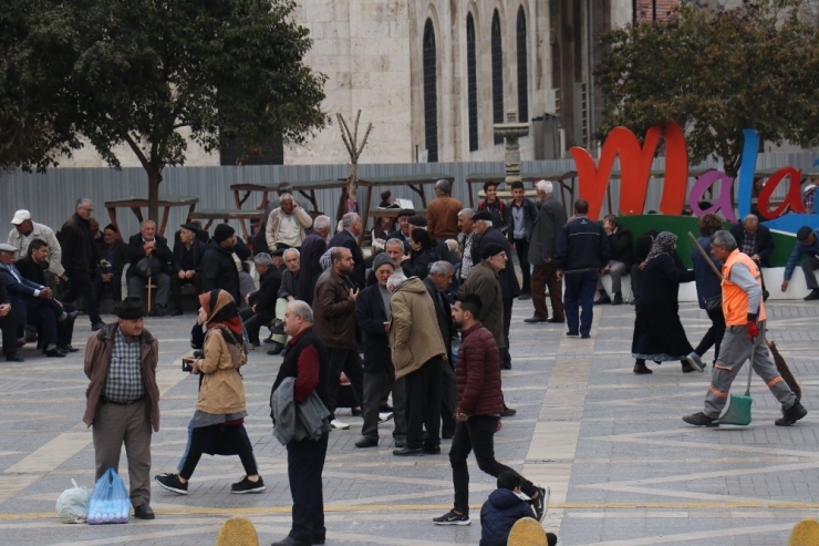 Virüs Düğün Sektörünü Vurdu Ancak Umutlarını Yitirmediler