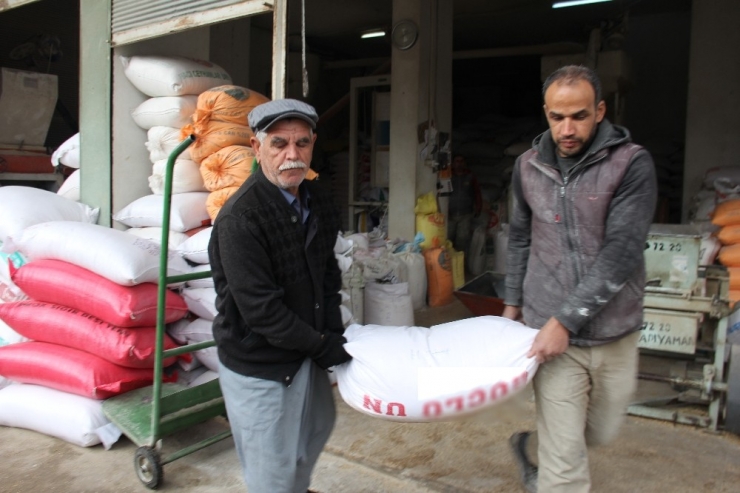 Un Değirmenleri Gece Gündüz Çalışıyor