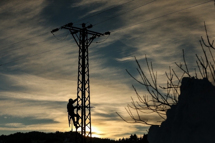 Uedaş’tan Korona Virüs Nöbeti