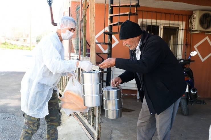 Muratpaşa’da ‘Evde Kal’ Menüsü
