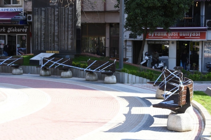 Nazilli’de Banklara Şerit Çekildi