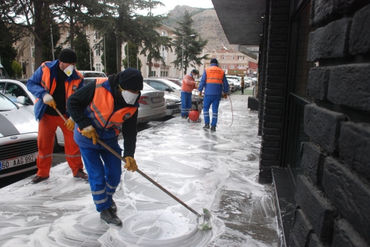 Tokat Caddelerinde Korona Virüs Temizliği
