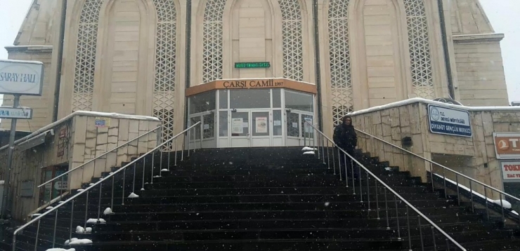 Cemaat İle Namaz Kılmaya Ara Verilince Develi Camileri Boş Kaldı