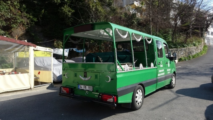 Müslüm Gürses’in Eşi Muhterem Nur, Hayatını Kaybetti