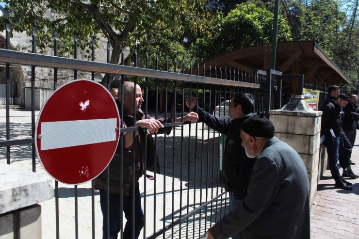 Antalya’daki Camilerde ’Korona’ Sessizliği