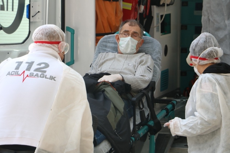 Gemide Fenalaşan Mürettebatın İmdadına Ekipler Yetişti