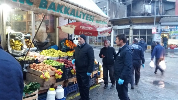 Zabıta Ekiplerinin Korona Virüs Mesaisi Sürüyor