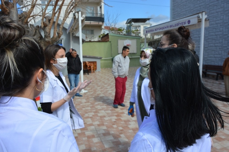 Fırsatçılara İnat Ücretsiz Dağıttılar