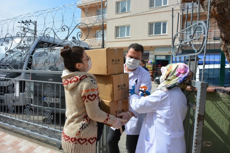 Fırsatçılara İnat Ücretsiz Dağıttılar