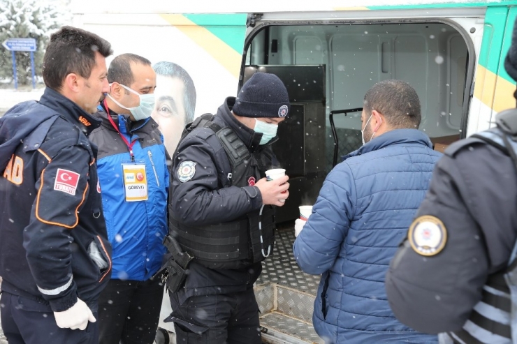 Gölbaşı Belediyesi Koronayla Mücadelede Tedbiri Elden Bırakmıyor