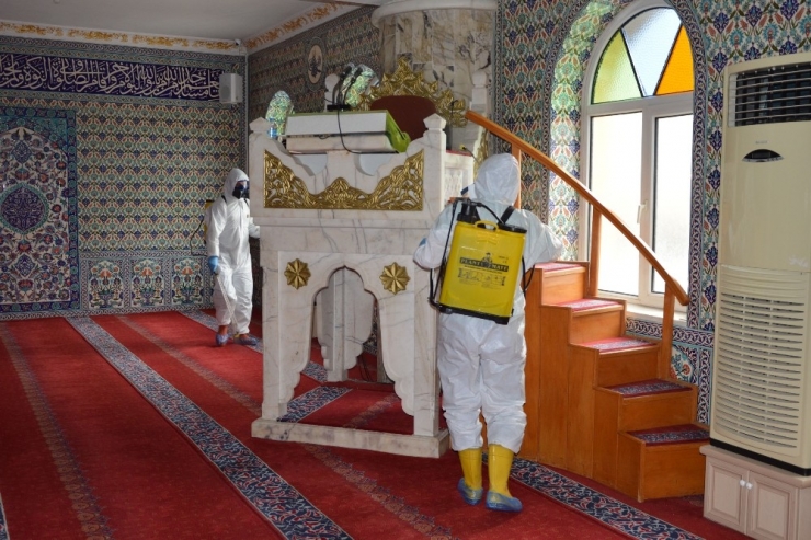 Havza’da Camilerde Dezenfekte Çalışması