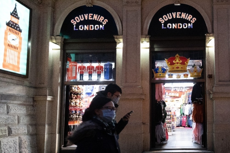 İngiltere’de Korona Virüs Nedeniyle Ölü Sayısı 184’e Yükseldi