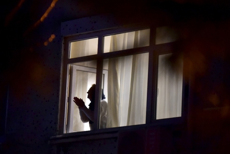 Sağlık Çalışanlarına 3. Günde De Tam Destek