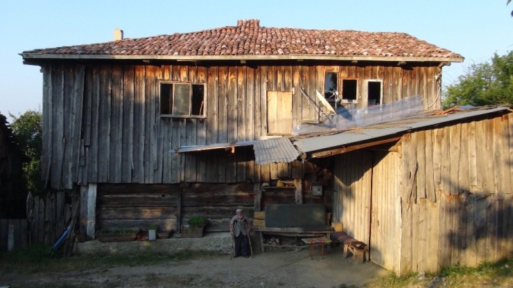 ’Küçük Mustafa’ Lakaplı Mustafa Dede, 125 Yaşında Öldü