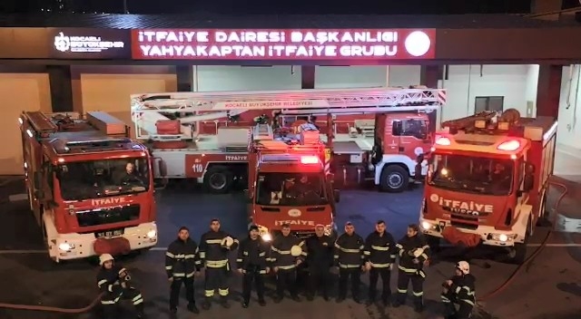 İtfaiyecilerden Sağlık Çalışanlarına Sirenli Destek