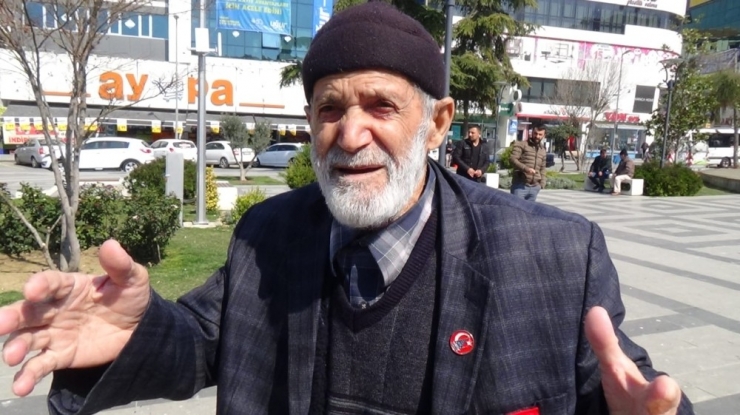 Yaşlılar Tüm Uyarılara Rağmen Parklara Koştular