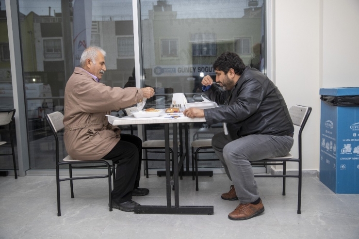 Mersin’de Mahalle Mutfakları Hizmete Girmeye Başladı