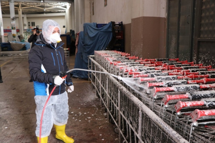 Nevşehir Belediye Başkanı Arı, Pazar Yerini Yıkadı