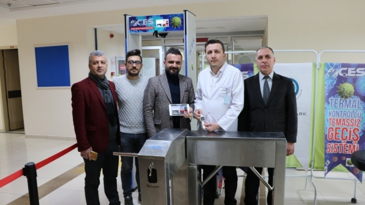 Hastaneler İçin Temassız Geçiş Sistemi Kuruldu