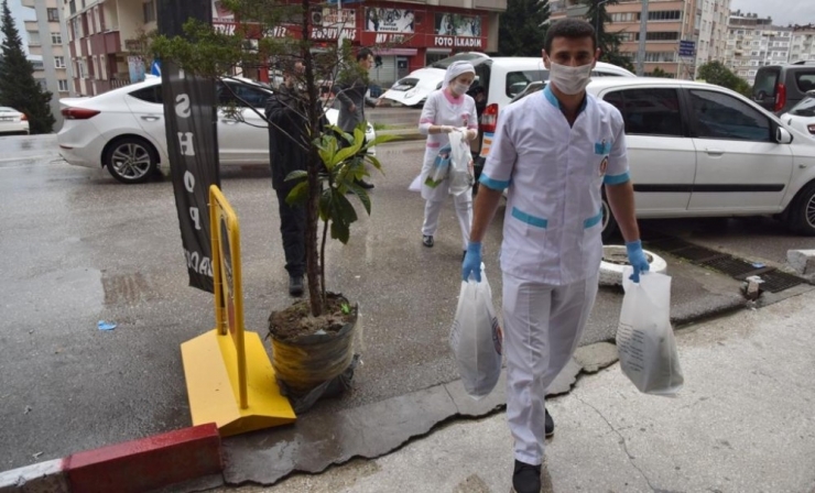 Başkan Demir’den Yaşlılara Sürpriz Telefon