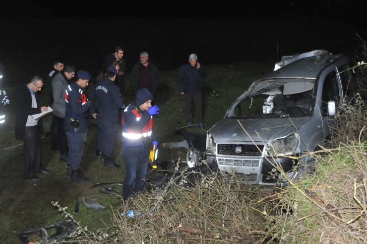 Samsun’da Ticari Araç Ağaca Çarptı: 1 Ölü, 2 Yaralı