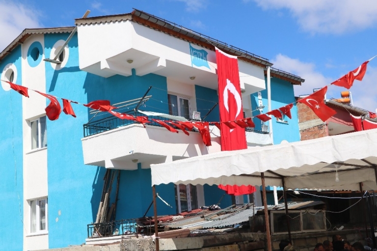 Şehit Babası: "Askere Çağırsalar Ben De Giderim"