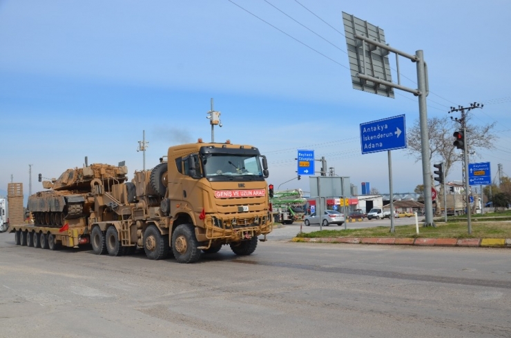 Sınır Hattına Obüs, Tank Ve Komando Sevkiyatı