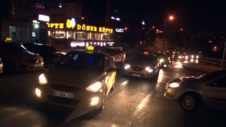 İşlerinin Azalan Taksiciler Kiraların Düşürülmesini İstedi