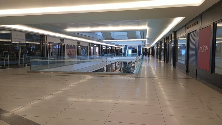 Bursa’da Özdilekpark Ve Korupark Da Kapılarını Kapattı