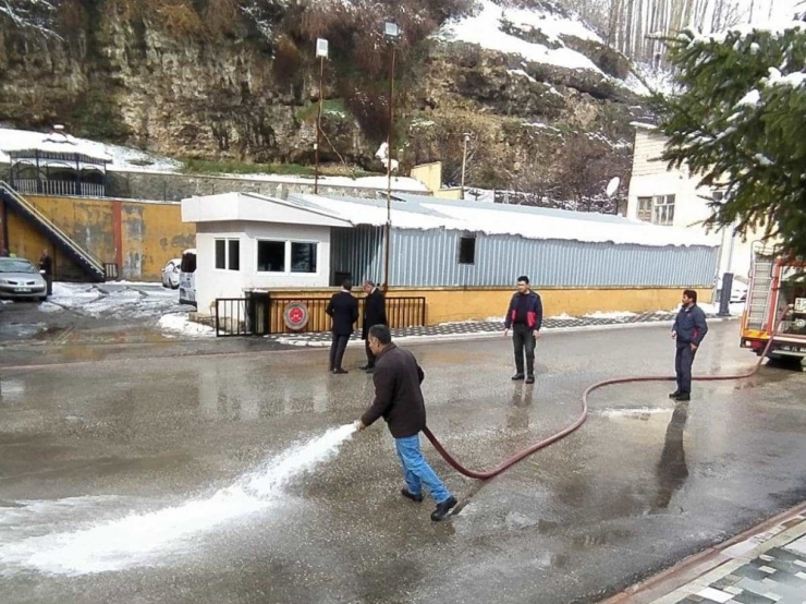 Bahçesaray Belediyesinden Dezenfekte Çalışması