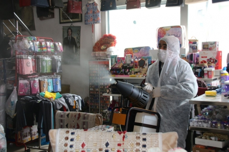 Varto’da İşyerleri Dezenfekte Edildi