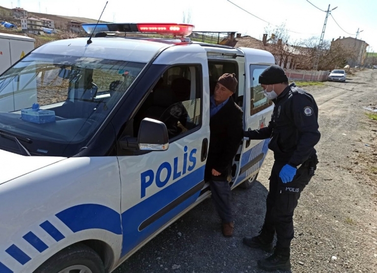 Deprem Bölgesi Elazığ’da Yaşlı Ve Hastalar İçin Ekipler Görevde