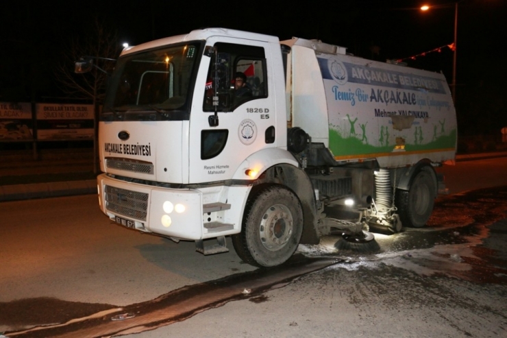Akçakale’de Dezenfekte Çalışmaları Aralıksız Sürüyor