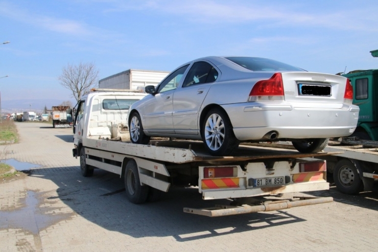 Sağlıkçılara Bir Destek De Oto Kurtarıcıdan