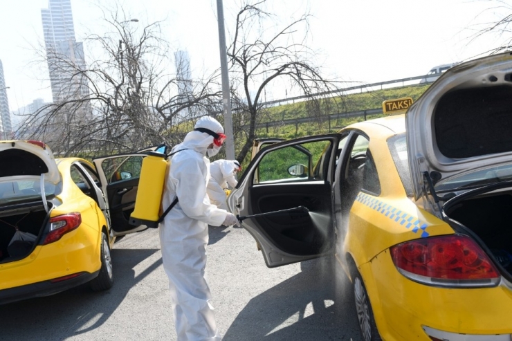 Esenyurt’ta ‘Korona’ya Karşı Hijyen İstasyonları Kuruldu