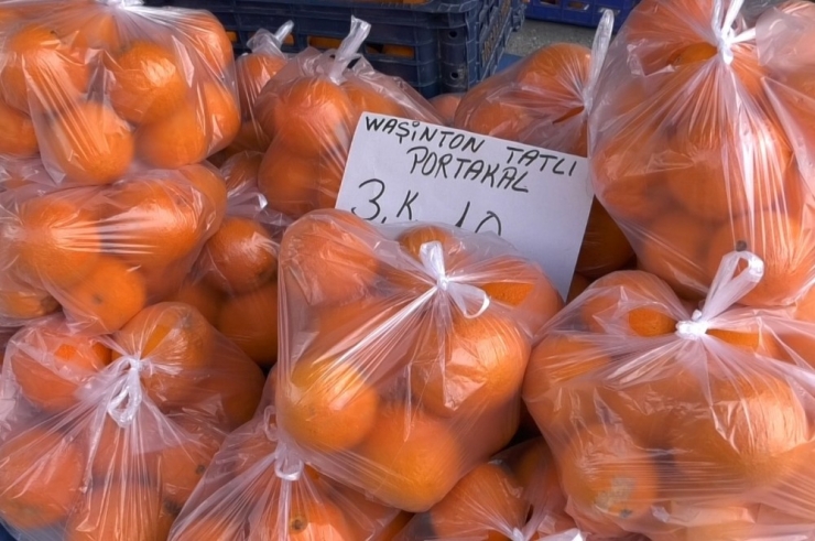 Elle Seçme Yasağının Ardından Esnaf Poşetleme Uygulamasına Geçti