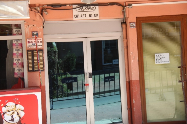 Korana’ya Rağmen Evlerinden Mecbur Çıktılar