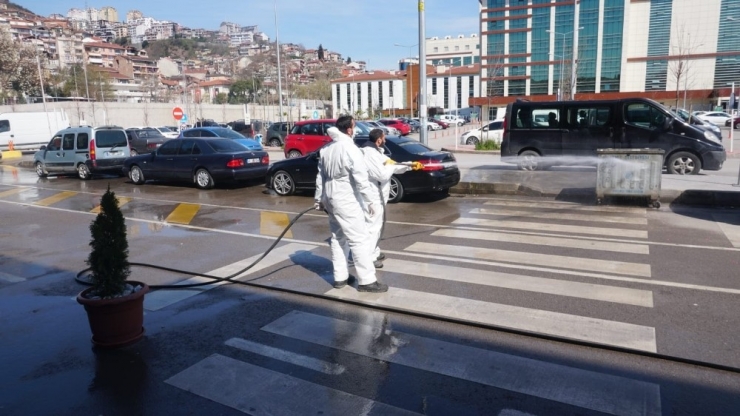 İzmit Belediyesi Korona Virüs Tedbirlerini Sürdürüyor