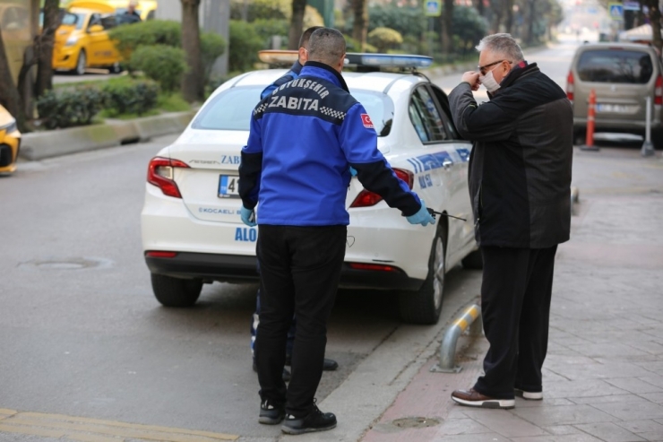 Zabıta Ekipleri Sokak Sokak Gezdi, Yaşlı Vatandaşları Evlerine Yönlendirdi