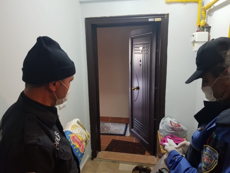 Eskişehir’de Polisten 65 Yaşındaki Vatandaşa Market Alışverişi