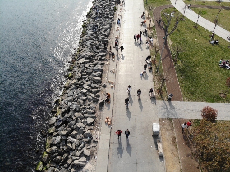 İstanbullular Zeytinburnu Sahiline Akın Etti