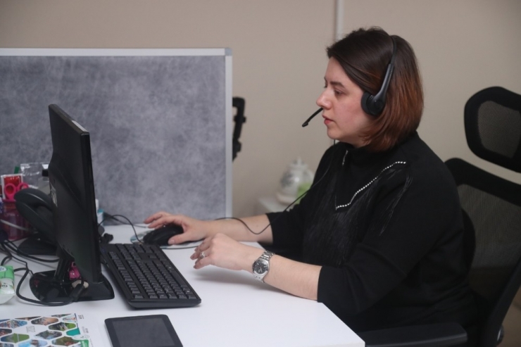 Evinden Çıkamayan Yaşlı Vatandaşların İhtiyaçları Karşılanıyor