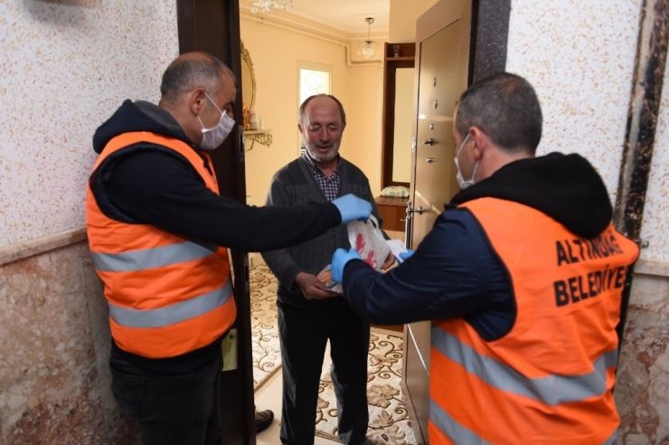 Altındağ’da 60 Yaş Üstü Vatandaşlara Alışveriş Desteği