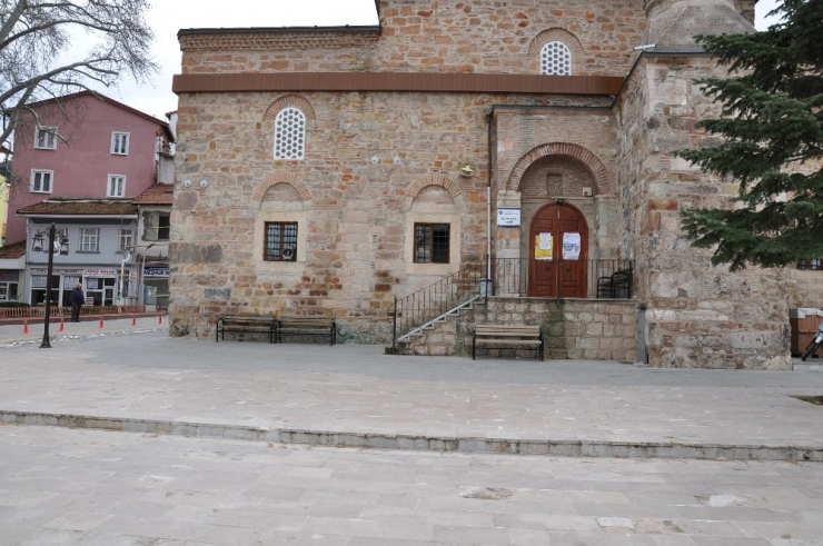 Korona Virüs Tedbirleri Sebebiyle Sokaklar Boş Kaldı