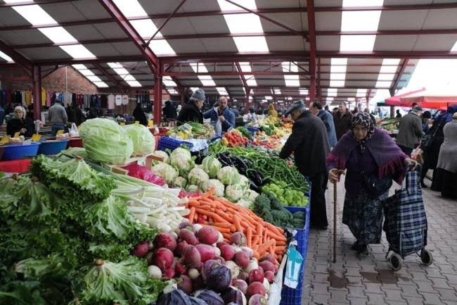 Ayancık’ta Kapalı Pazar Yeri Kapatıldı