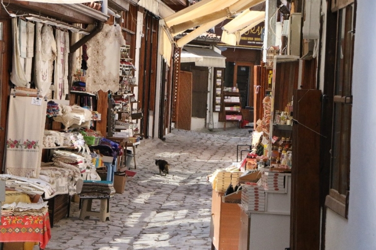 Tarihi Kent Boş Kaldı