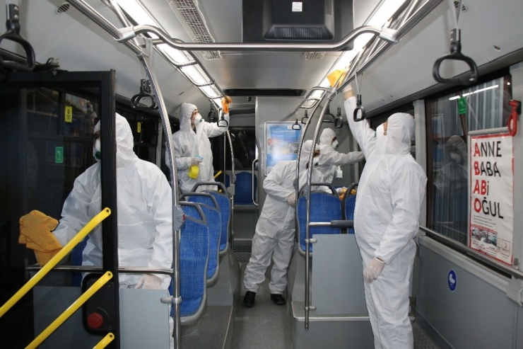 Yasaktan Önce Antalya’da 65 Yaş Üstü Vatandaşların Yüzde 78’i Otobüse Binmeye Devam Etti