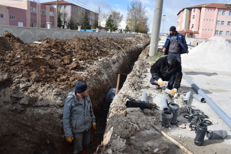 İscehisar Belediyesi İçme Suyu Hat Çalışmalarını Hızlandırdı