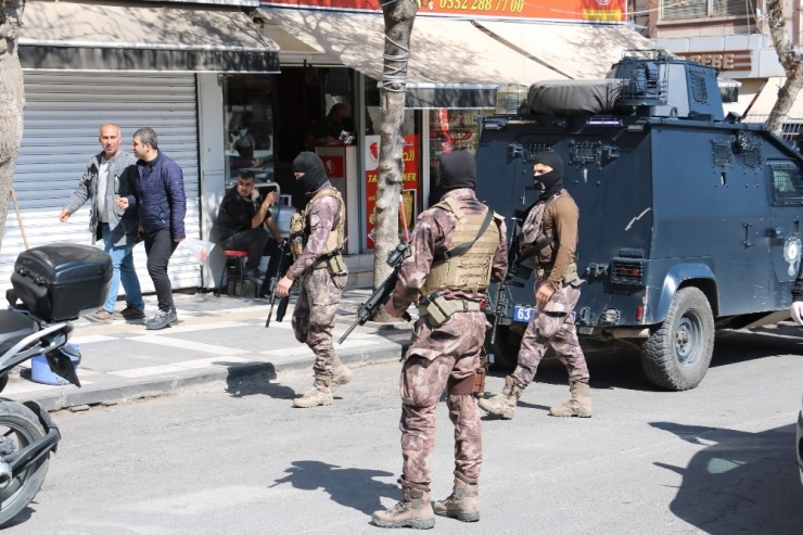 Alacak Verecek Kavgasında Kan Aktı: 2 Yaralı