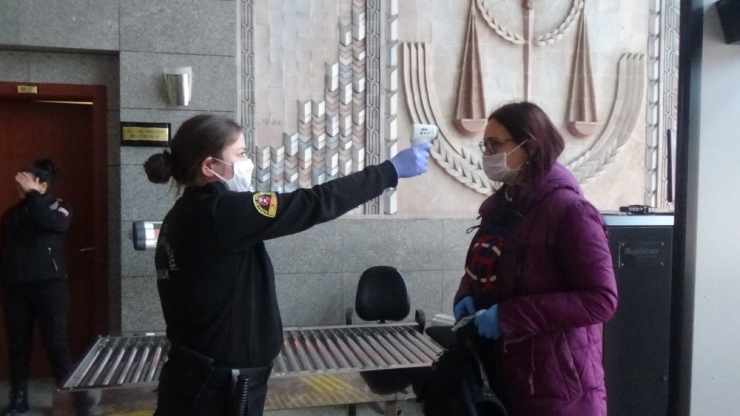 Anadolu Adliyesi’nde Korona Virüse Karşı ‘Ateş Ölçerli’ Önlem